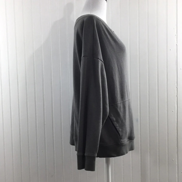 Fabletics Gray Sweatshirt Womens Medium Cotton Pullover - Picture 2 of 10